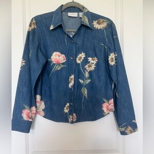 Liz Claiborne Blue Denim Button-Up Shirt/Light jacket PM